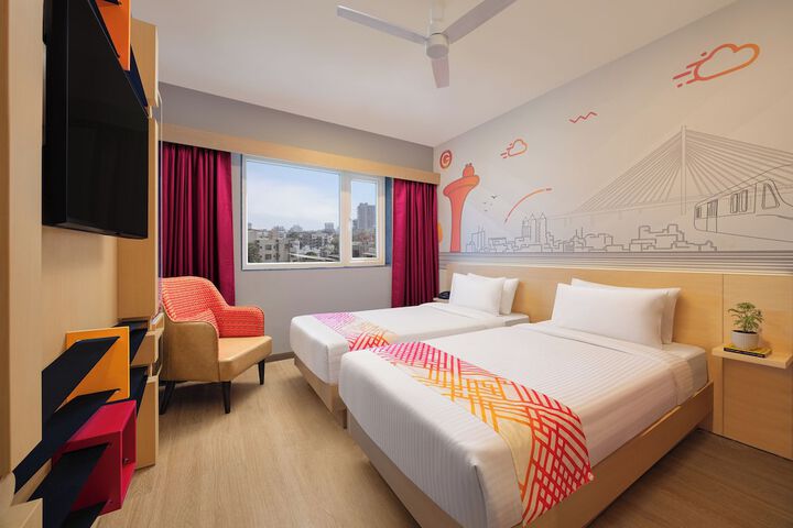 Room 10 of 27