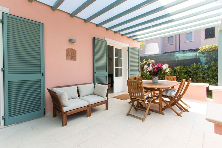 Terrace/Patio 34 of 56