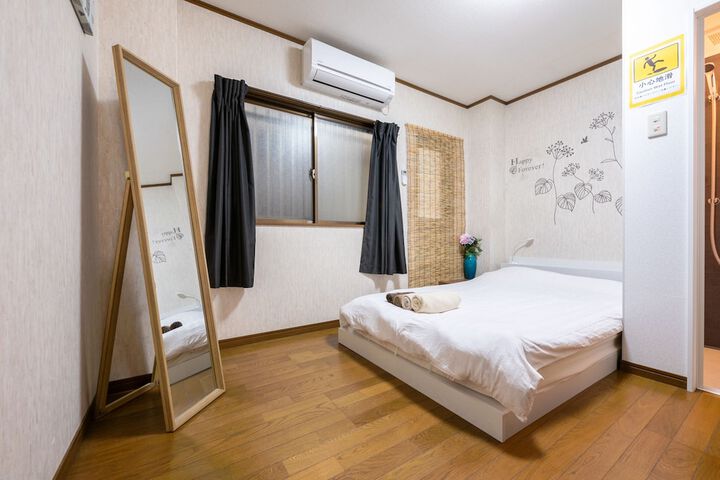 Room 10 of 39