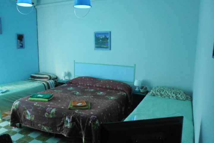 Room 6 of 44