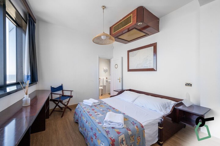 Room 15 of 47