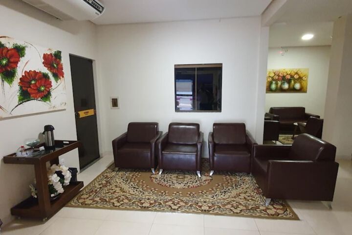 Entrance & Lobby