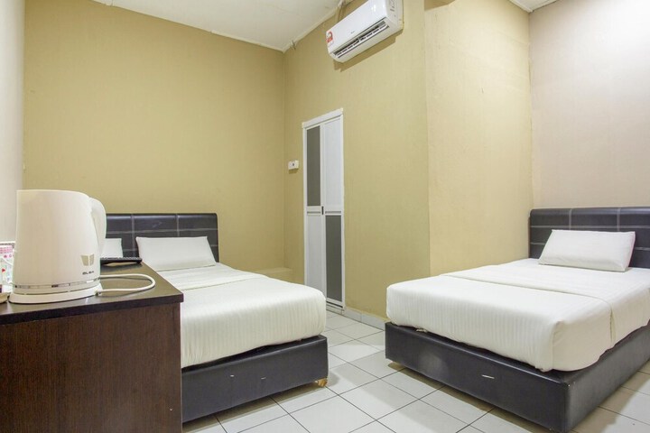 Room 13 of 15