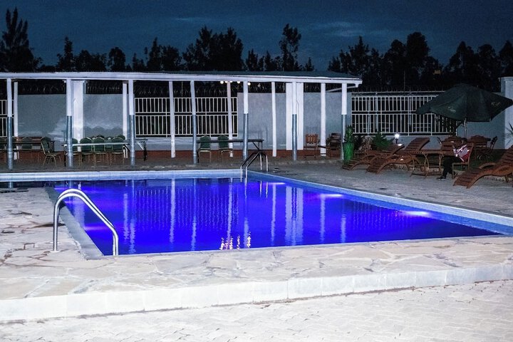 Pool 6 of 34
