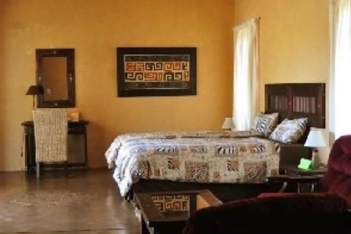 Room 4 of 42