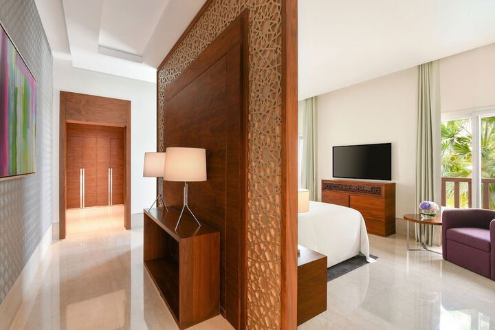 Room 27 of 263