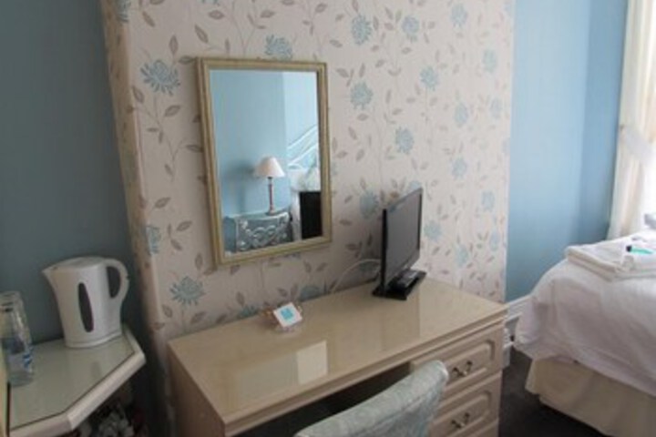 Room 34 of 77
