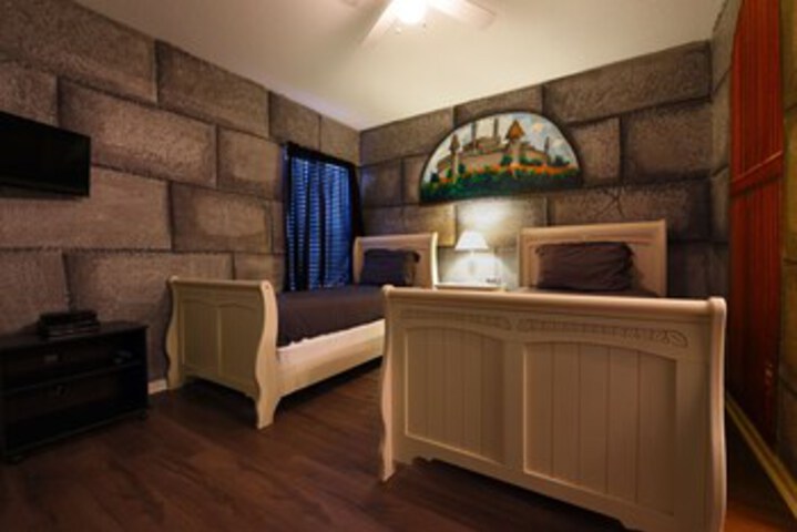 Room 60 of 71