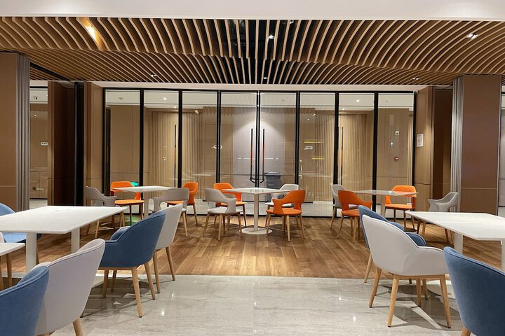 Dining 54 of 102