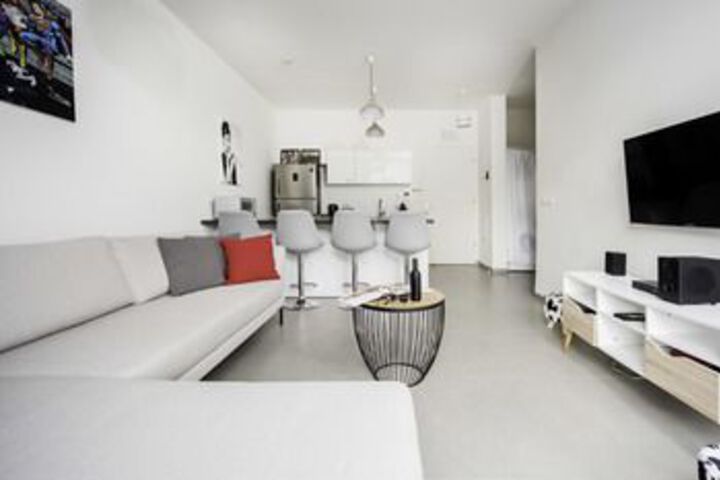Room 17 of 19