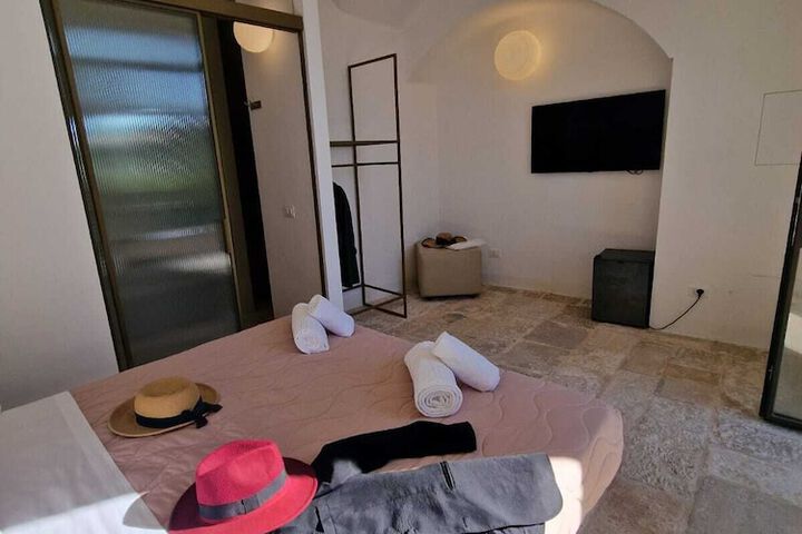 Room 19 of 53