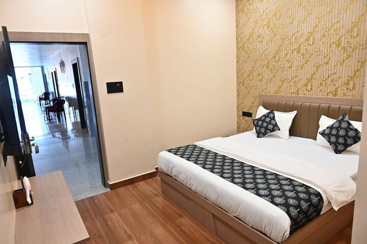Room 4 of 45