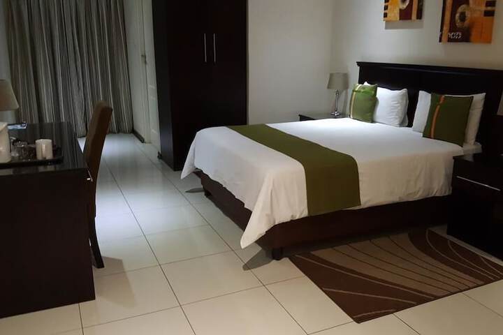 Emerald Hotel