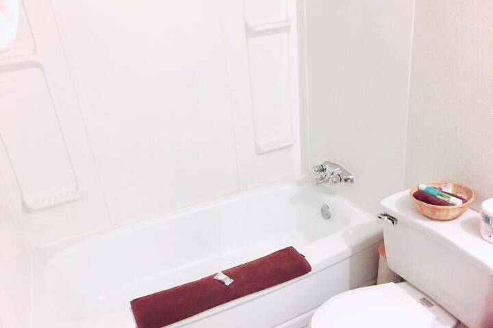 Room 14 of 30