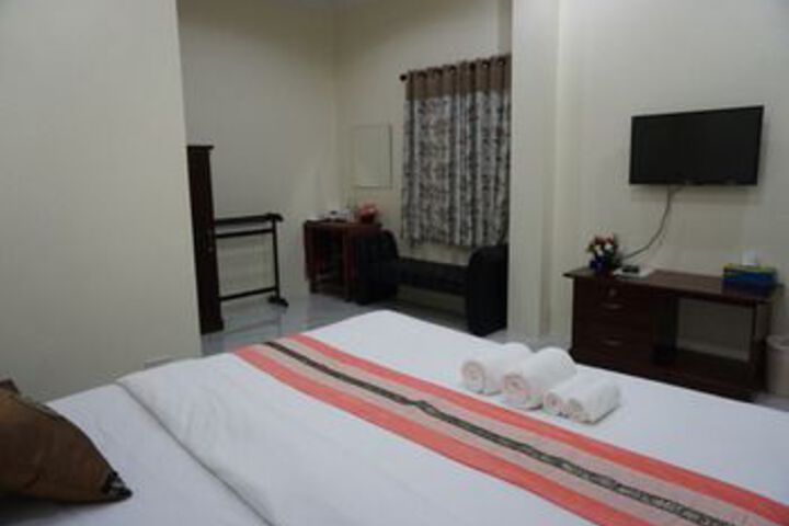 Room 14 of 49