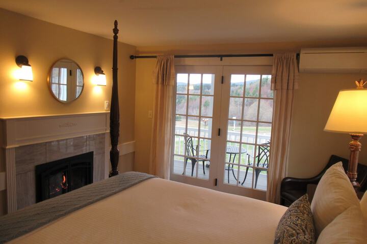 1 Queen Bed (37 of 39)