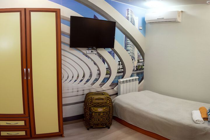 Room 17 of 78