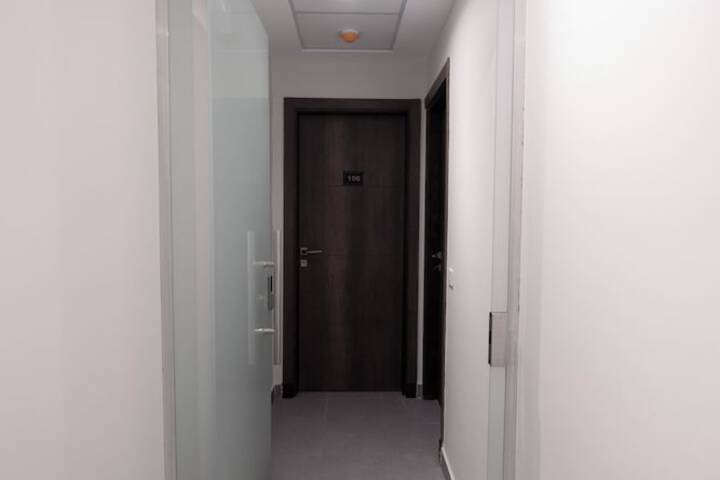 Ballroom/Hall 38 of 43
