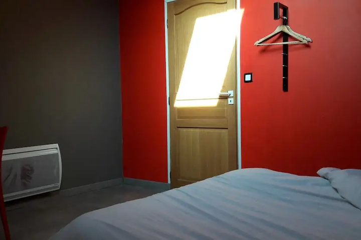 Room 2 of 13