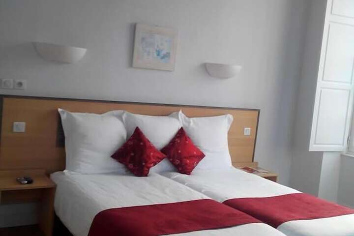 Room 8 of 36