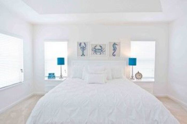 Room 18 of 25