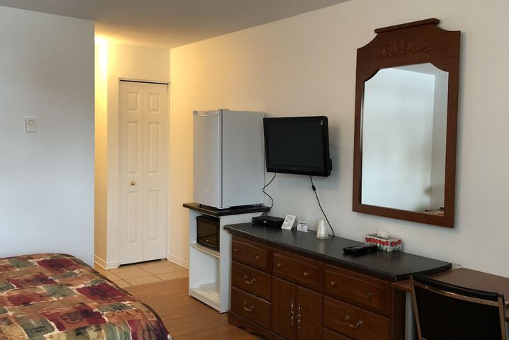 Room 6 of 39
