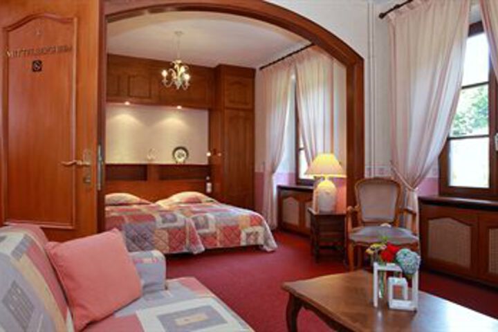 Room 46 of 68