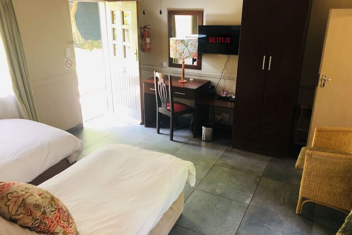 Room 50 of 275