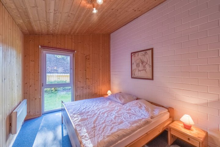 Room 8 of 36