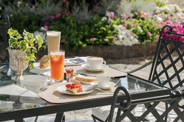 Breakfast/Coffee Service 131 of 165