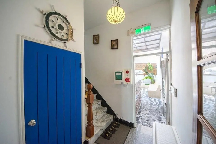 Room 15 of 20