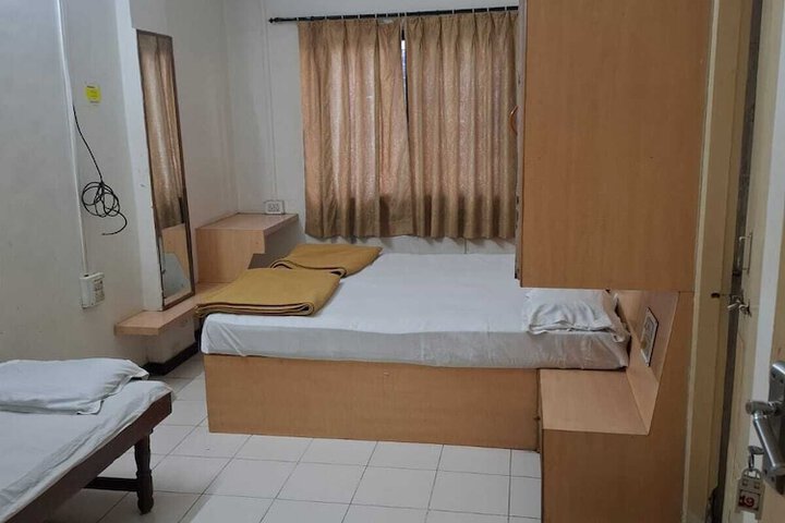 Room 5 of 23