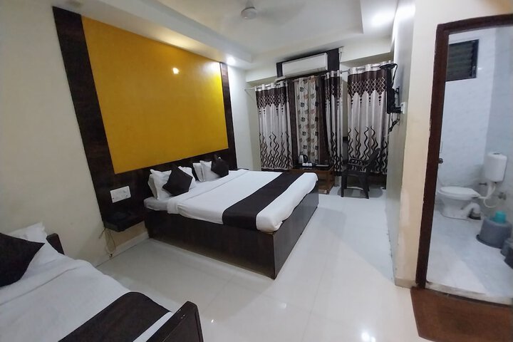 Room 19 of 38