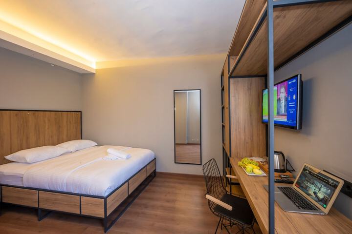 Room 73 of 88