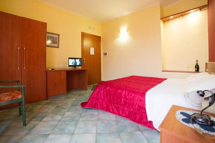 Room 14 of 43