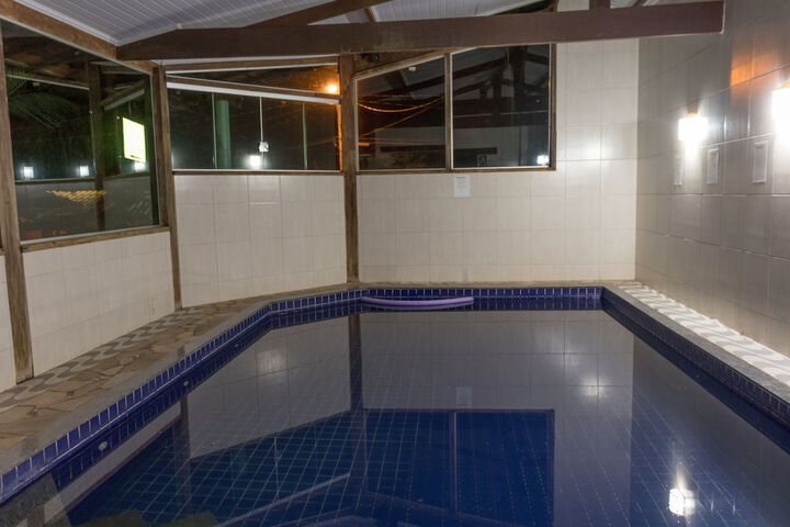 Pool 73 of 132