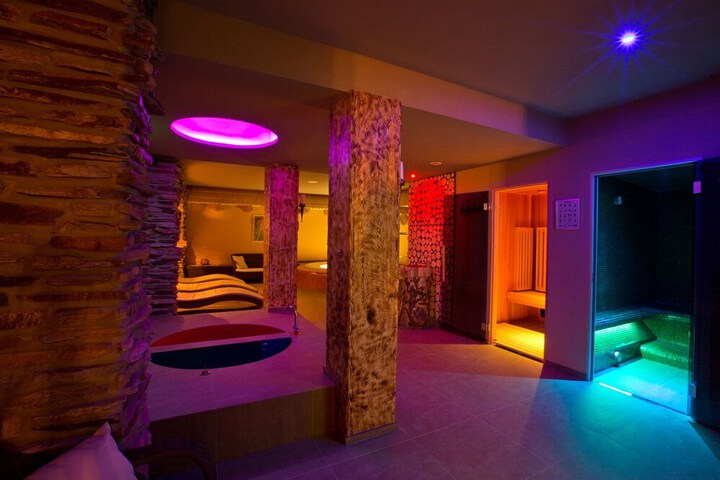 Spa 41 of 56