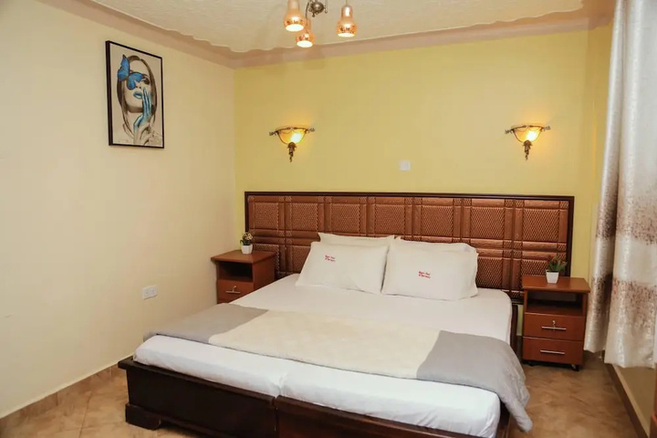 Room 4 of 6