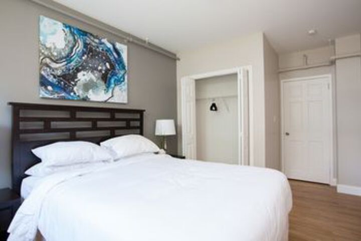 Room 6 of 21
