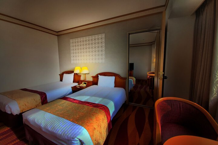 Room 14 of 61