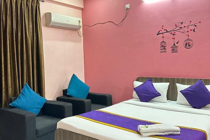 Room 4 of 37
