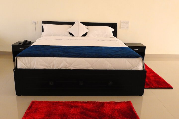 Room 3 of 36