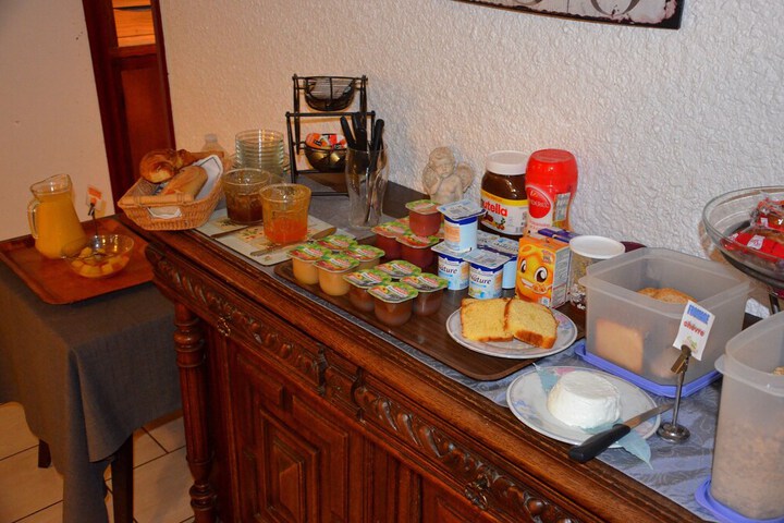Dining 43 of 49