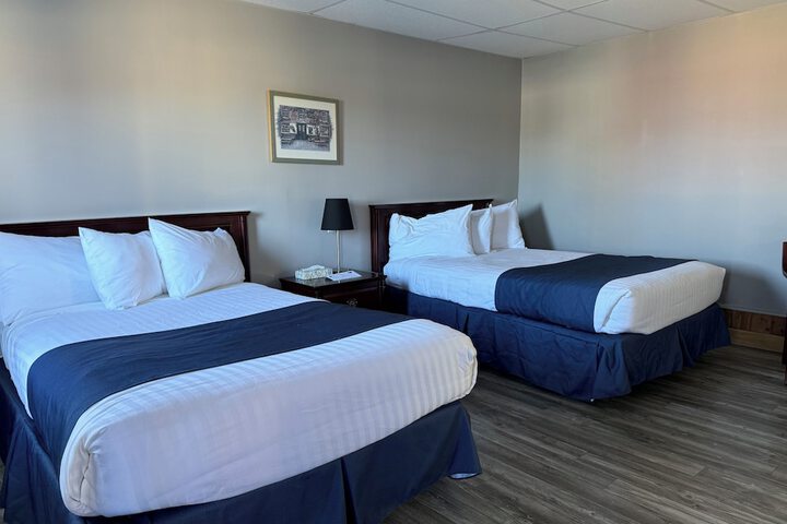 Room 6 of 30