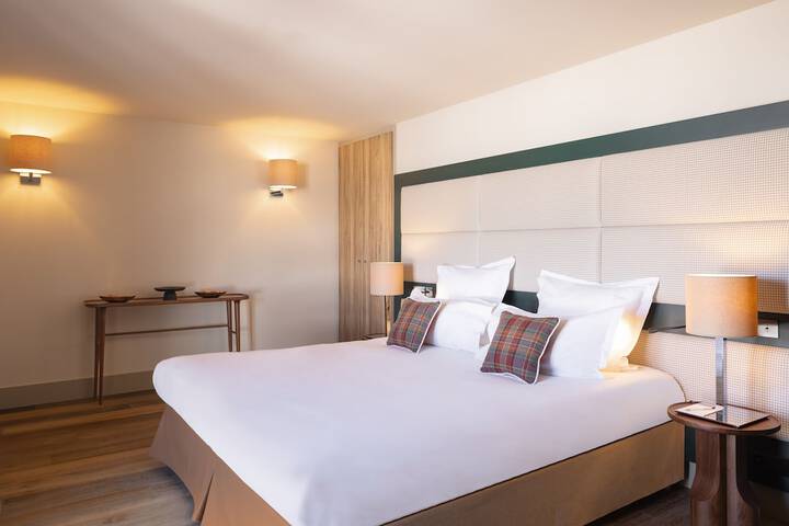 Room 4 of 39