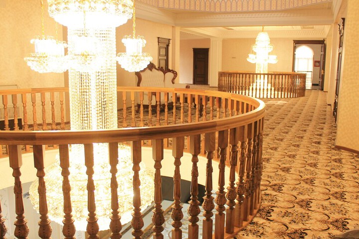 Ballroom/Hall 48 of 61