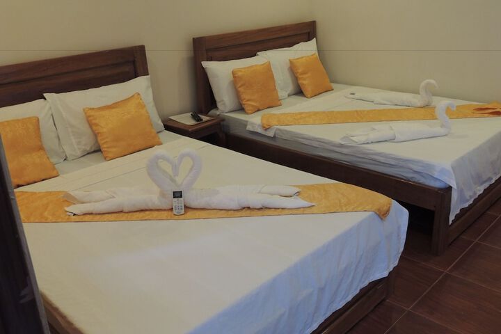 Room 4 of 26