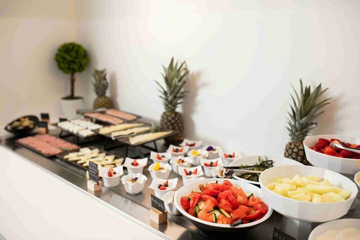 Breakfast/Coffee Service 89 of 92