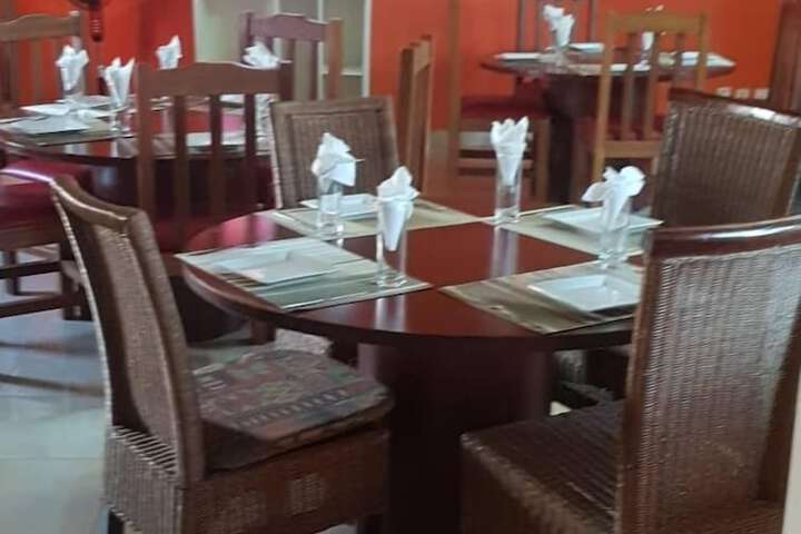 Dining 13 of 41