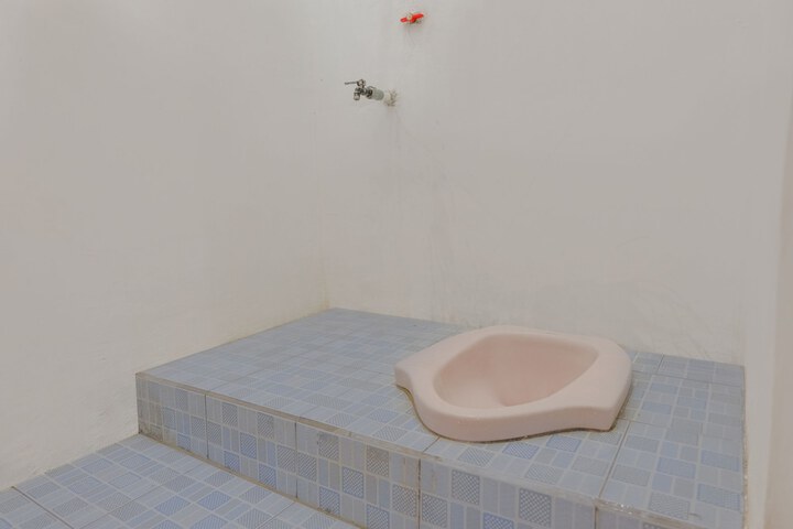 Room 16 of 24